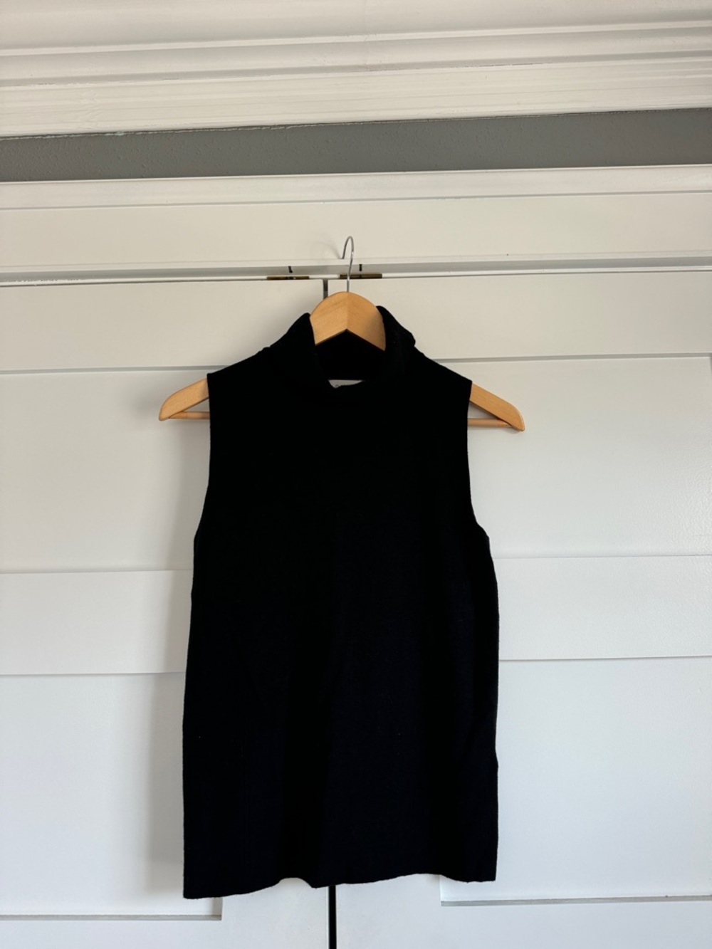 APRICOT Black Sleeveless Mock Neck Sweater
